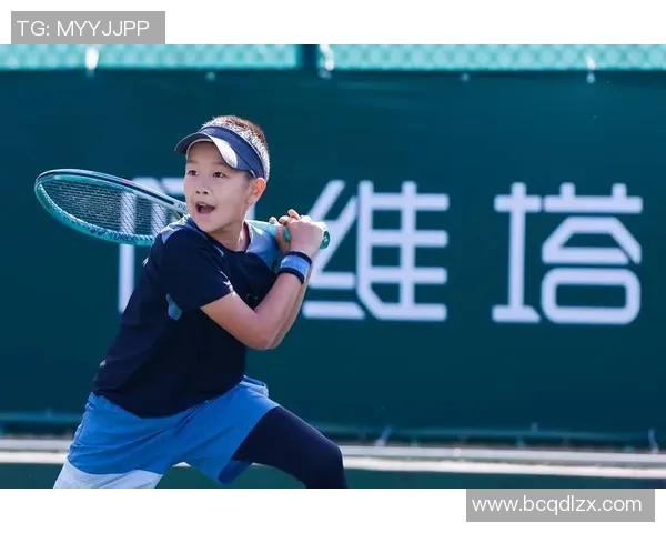 西安网球队的团队协作揭秘：网球场上的默契与拼搏精神